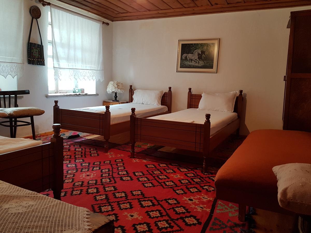 Eva Guesthouse Gjirokastër Exteriér fotografie